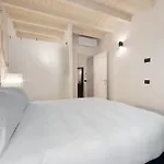 Il Vicolo Cortiletto بيت للعطل غارْدا