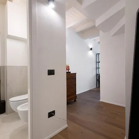 بيت للعطل Il Vicolo Cortiletto غارْدا